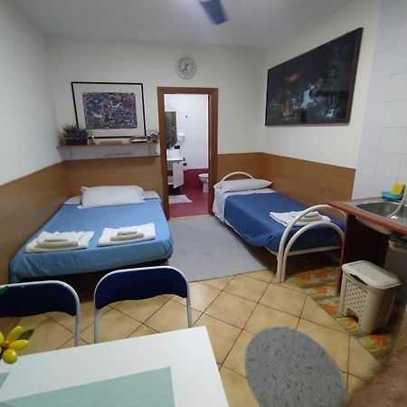 Monolocale Bed and Breakfast Νάπολη Εξωτερικό φωτογραφία