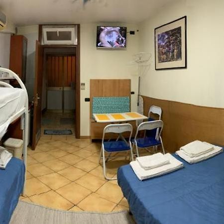 Monolocale Bed and Breakfast Νάπολη Εξωτερικό φωτογραφία